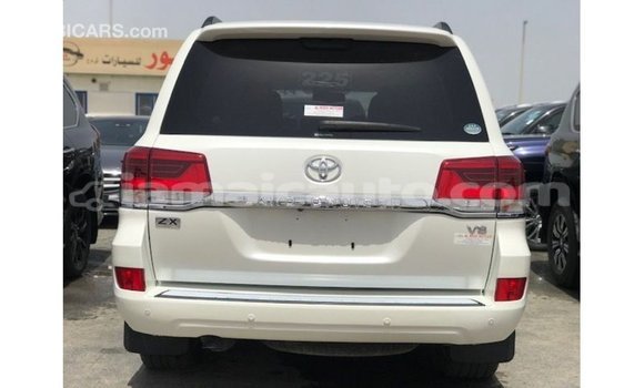 Buy Import Toyota Land Cruiser White Car in Import - Dubai in Clarendon Buy Import Toyota Land Cruiser White Car in Import - Dubai in Clarendon
