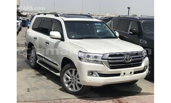 Buy Import Toyota Land Cruiser White Car in Import - Dubai in Clarendon Buy Import Toyota Land Cruiser White Car in Import - Dubai in Clarendon