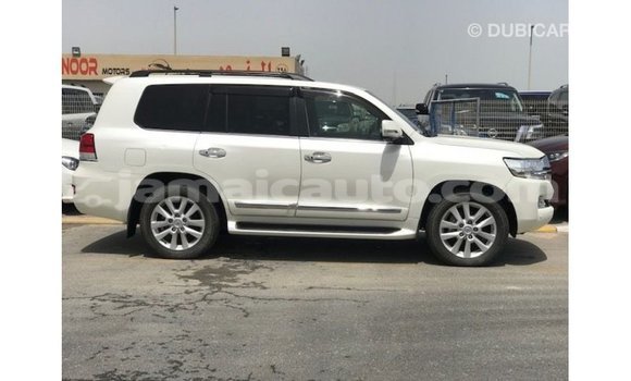 Buy Import Toyota Land Cruiser White Car in Import - Dubai in Clarendon Buy Import Toyota Land Cruiser White Car in Import - Dubai in Clarendon