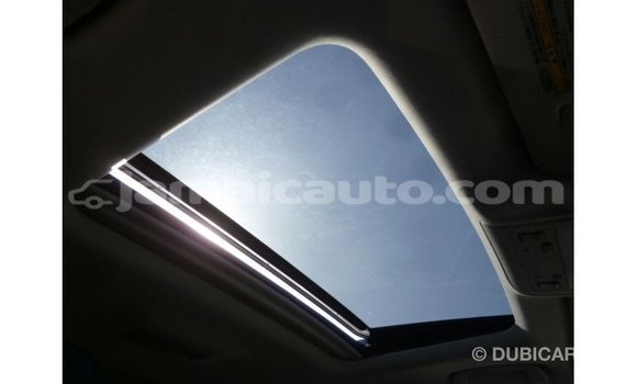 Buy Import Toyota Land Cruiser White Car in Import - Dubai in Clarendon Buy Import Toyota Land Cruiser White Car in Import - Dubai in Clarendon