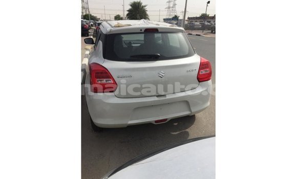 Acheter Import Voiture Suzuki Swift Blanc à Import - Dubai, Clarendon Acheter Import Voiture Suzuki Swift Blanc à Import - Dubai, Clarendon