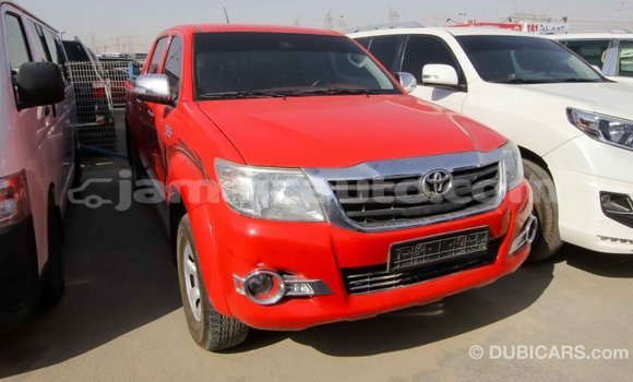 Acheter Import Voiture Toyota Hilux Rouge à Import - Dubai, Clarendon Acheter Import Voiture Toyota Hilux Rouge à Import - Dubai, Clarendon