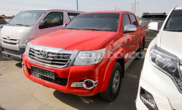 Acheter Import Voiture Toyota Hilux Rouge à Import - Dubai, Clarendon Acheter Import Voiture Toyota Hilux Rouge à Import - Dubai, Clarendon