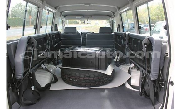 Buy Import Toyota Land Cruiser White Car in Import - Dubai in Clarendon Buy Import Toyota Land Cruiser White Car in Import - Dubai in Clarendon