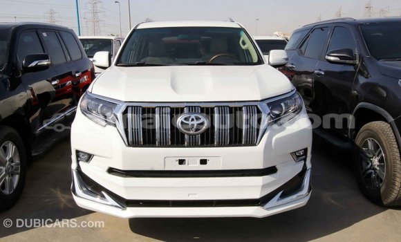 Acheter Import Voiture Toyota Prado Blanc à Import - Dubai, Clarendon Acheter Import Voiture Toyota Prado Blanc à Import - Dubai, Clarendon