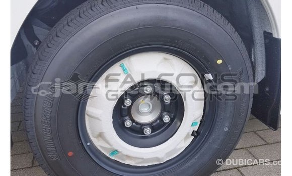 Buy Import Toyota Hiace White Car in Import - Dubai in Clarendon Buy Import Toyota Hiace White Car in Import - Dubai in Clarendon