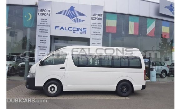 Buy Import Toyota Hiace White Car in Import - Dubai in Clarendon Buy Import Toyota Hiace White Car in Import - Dubai in Clarendon
