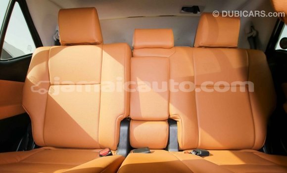 Acheter Import Voiture Toyota Fortuner Autre à Import - Dubai, Clarendon Acheter Import Voiture Toyota Fortuner Autre à Import - Dubai, Clarendon