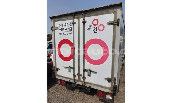 Acheter Import Voiture Kia Rio Blanc à Import - Dubai, Clarendon Acheter Import Voiture Kia Rio Blanc à Import - Dubai, Clarendon