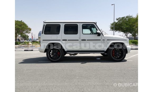 Acheter Import Voiture Mercedes-Benz 190 (W201) Blanc à Import - Dubai, Clarendon Acheter Import Voiture Mercedes-Benz 190 (W201) Blanc à Import - Dubai, Clarendon