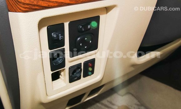 Acheter Import Voiture Toyota Prado Blanc à Import - Dubai, Clarendon Acheter Import Voiture Toyota Prado Blanc à Import - Dubai, Clarendon