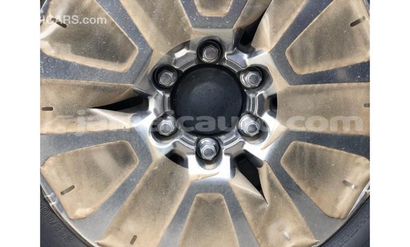 Acheter Import Voiture Toyota Prado Bleu à Import - Dubai, Clarendon Acheter Import Voiture Toyota Prado Bleu à Import - Dubai, Clarendon