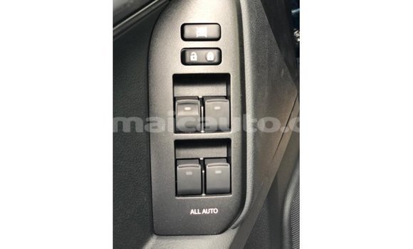 Acheter Import Voiture Toyota Prado Bleu à Import - Dubai, Clarendon Acheter Import Voiture Toyota Prado Bleu à Import - Dubai, Clarendon