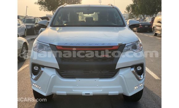 Buy Import Toyota Fortuner White Car in Import - Dubai in Clarendon Buy Import Toyota Fortuner White Car in Import - Dubai in Clarendon