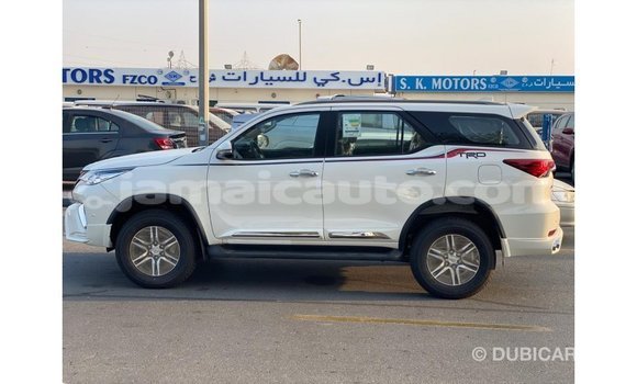 Buy Import Toyota Fortuner White Car in Import - Dubai in Clarendon Buy Import Toyota Fortuner White Car in Import - Dubai in Clarendon