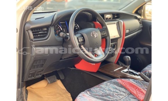 Buy Import Toyota Fortuner White Car in Import - Dubai in Clarendon Buy Import Toyota Fortuner White Car in Import - Dubai in Clarendon