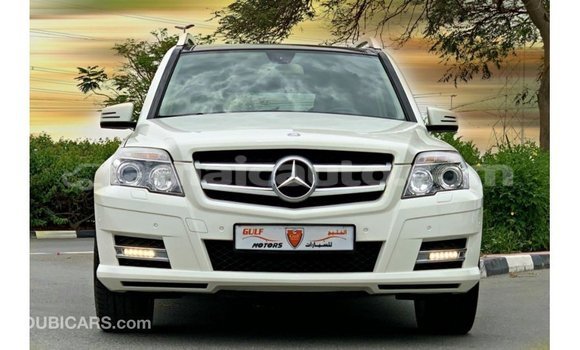 Buy Import Mercedes-Benz 190 (W201) White Car in Import - Dubai in Clarendon Buy Import Mercedes-Benz 190 (W201) White Car in Import - Dubai in Clarendon