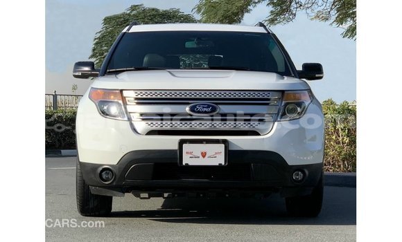 Buy Import Ford Explorer White Car in Import - Dubai in Clarendon Buy Import Ford Explorer White Car in Import - Dubai in Clarendon