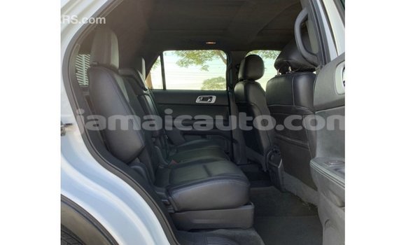 Buy Import Ford Explorer White Car in Import - Dubai in Clarendon Buy Import Ford Explorer White Car in Import - Dubai in Clarendon