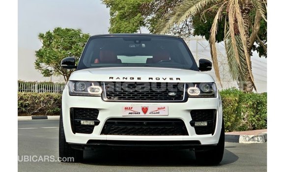 Acheter Import Voiture Land Rover Range Rover Blanc à Import - Dubai, Clarendon Acheter Import Voiture Land Rover Range Rover Blanc à Import - Dubai, Clarendon