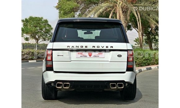 Acheter Import Voiture Land Rover Range Rover Blanc à Import - Dubai, Clarendon Acheter Import Voiture Land Rover Range Rover Blanc à Import - Dubai, Clarendon