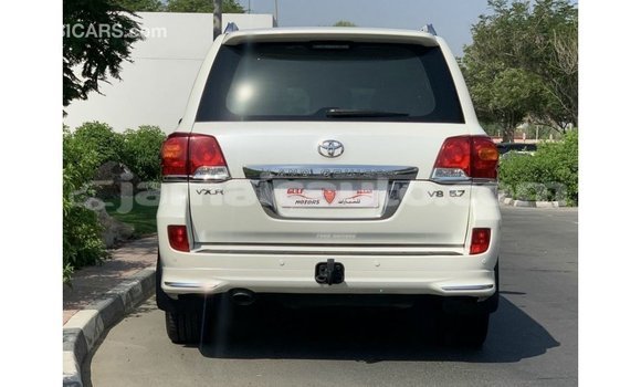 Buy Import Toyota Land Cruiser White Car in Import - Dubai in Clarendon Buy Import Toyota Land Cruiser White Car in Import - Dubai in Clarendon