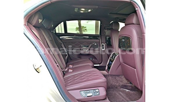 Acheter Import Voiture Bentley Flying Spur Autre à Import - Dubai, Clarendon Acheter Import Voiture Bentley Flying Spur Autre à Import - Dubai, Clarendon