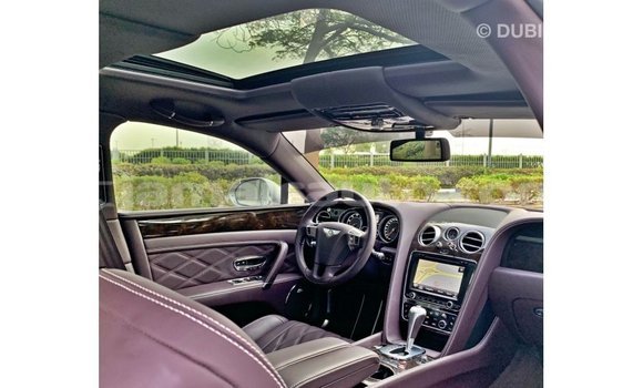 Acheter Import Voiture Bentley Flying Spur Autre à Import - Dubai, Clarendon Acheter Import Voiture Bentley Flying Spur Autre à Import - Dubai, Clarendon