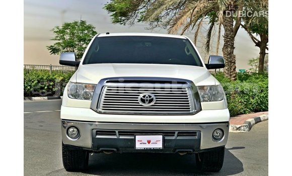 Acheter Import Voiture Toyota Tundra Blanc à Import - Dubai, Clarendon Acheter Import Voiture Toyota Tundra Blanc à Import - Dubai, Clarendon