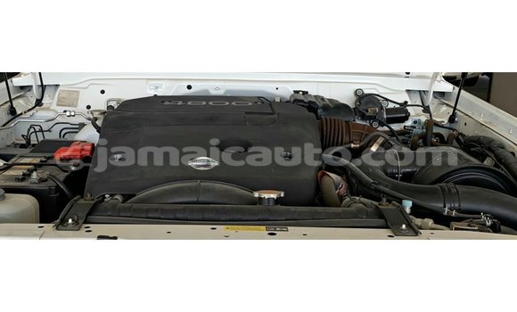 Buy Import Nissan Patrol White Car in Import - Dubai in Clarendon Buy Import Nissan Patrol White Car in Import - Dubai in Clarendon