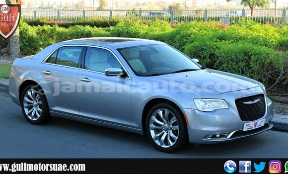 Buy Import Chrysler 300 Other Car in Import - Dubai in Clarendon