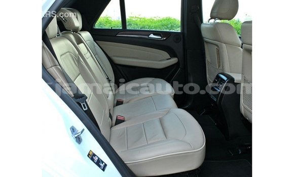 Buy Import Mercedes-Benz 190 (W201) White Car in Import - Dubai in Clarendon Buy Import Mercedes-Benz 190 (W201) White Car in Import - Dubai in Clarendon