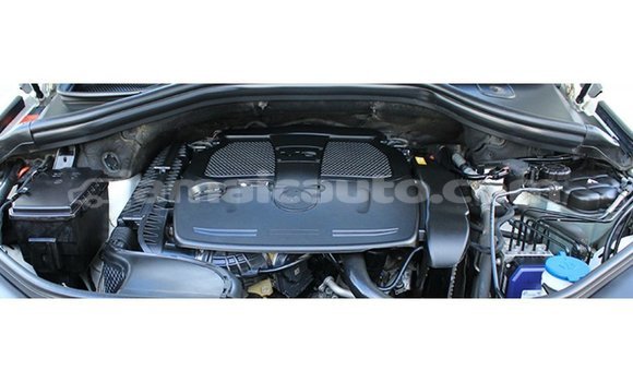 Buy Import Mercedes-Benz 190 (W201) White Car in Import - Dubai in Clarendon Buy Import Mercedes-Benz 190 (W201) White Car in Import - Dubai in Clarendon
