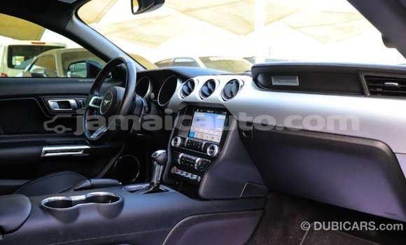 Acheter Import Voiture Ford Mustang Noir à Import - Dubai, Clarendon Acheter Import Voiture Ford Mustang Noir à Import - Dubai, Clarendon