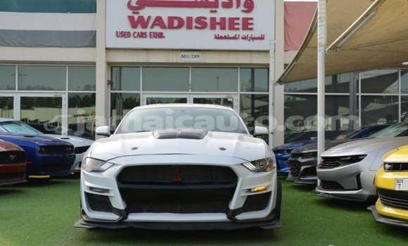 Buy Import Ford Mustang White Car in Import - Dubai in Clarendon