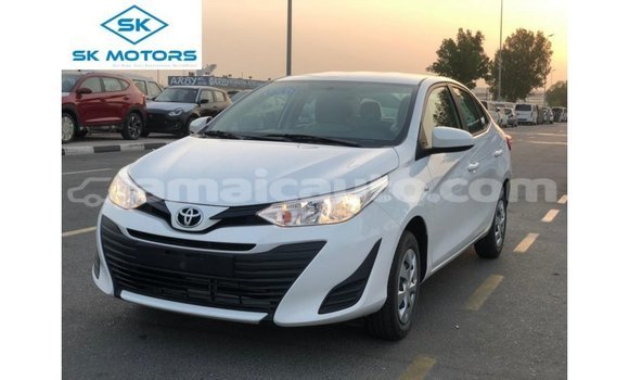 Buy Import Toyota Yaris White Car in Import - Dubai in Clarendon