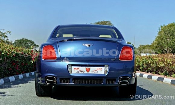 Acheter Import Voiture Bentley Continental Flying Spur Bleu à Import - Dubai, Clarendon Acheter Import Voiture Bentley Continental Flying Spur Bleu à Import - Dubai, Clarendon