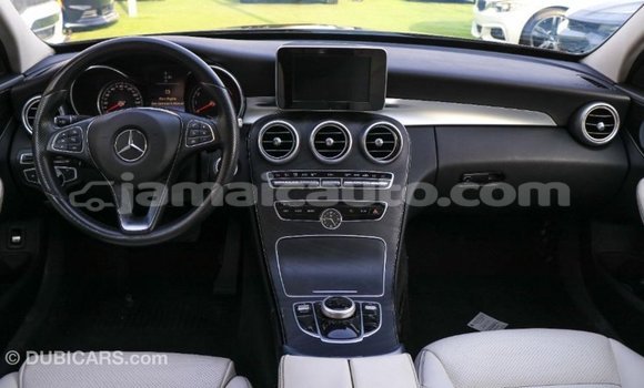 Acheter Import Voiture Mercedes-Benz 600 Noir à Import - Dubai, Clarendon Acheter Import Voiture Mercedes-Benz 600 Noir à Import - Dubai, Clarendon