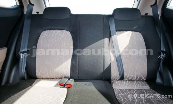 Acheter Import Voiture Hyundai i10 Blanc à Import - Dubai, Clarendon Acheter Import Voiture Hyundai i10 Blanc à Import - Dubai, Clarendon