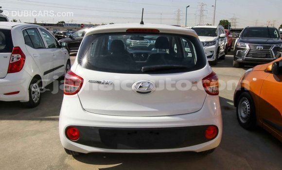 Acheter Import Voiture Hyundai i10 Blanc à Import - Dubai, Clarendon Acheter Import Voiture Hyundai i10 Blanc à Import - Dubai, Clarendon