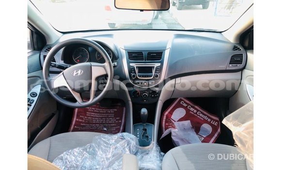 Acheter Import Voiture Hyundai Accent Autre à Import - Dubai, Clarendon Acheter Import Voiture Hyundai Accent Autre à Import - Dubai, Clarendon