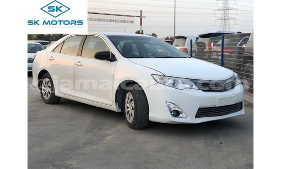 Buy Import Toyota Camry White Car in Import - Dubai in Clarendon Buy Import Toyota Camry White Car in Import - Dubai in Clarendon