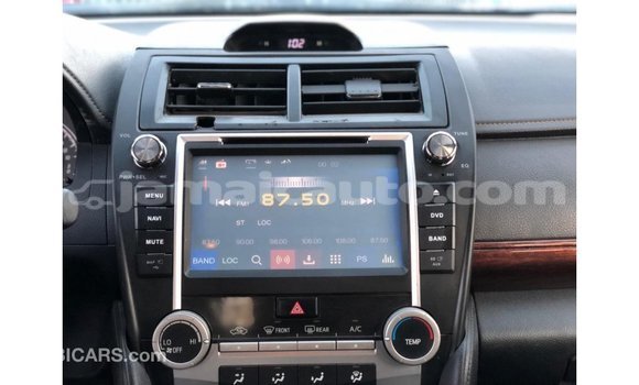 Acheter Import Voiture Toyota Camry Blanc à Import - Dubai, Clarendon Acheter Import Voiture Toyota Camry Blanc à Import - Dubai, Clarendon