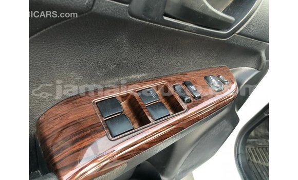 Acheter Import Voiture Toyota Camry Blanc à Import - Dubai, Clarendon Acheter Import Voiture Toyota Camry Blanc à Import - Dubai, Clarendon