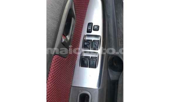 Acheter Import Voiture Toyota Hilux Blanc à Import - Dubai, Clarendon Acheter Import Voiture Toyota Hilux Blanc à Import - Dubai, Clarendon