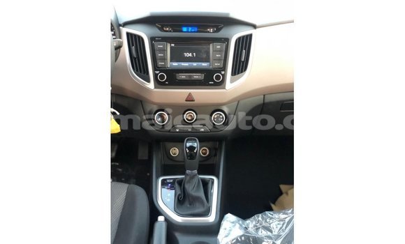 Acheter Import Voiture Hyundai Creta Bleu à Import - Dubai, Clarendon Acheter Import Voiture Hyundai Creta Bleu à Import - Dubai, Clarendon