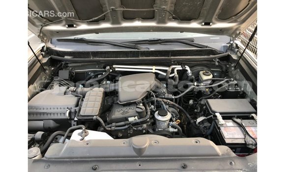 Acheter Import Voiture Toyota Prado Autre à Import - Dubai, Clarendon Acheter Import Voiture Toyota Prado Autre à Import - Dubai, Clarendon