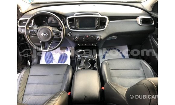 Acheter Import Voiture Kia Sorento Noir à Import - Dubai, Clarendon Acheter Import Voiture Kia Sorento Noir à Import - Dubai, Clarendon