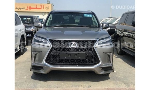 Acheter Import Voiture Lexus LX Autre à Import - Dubai, Clarendon Acheter Import Voiture Lexus LX Autre à Import - Dubai, Clarendon