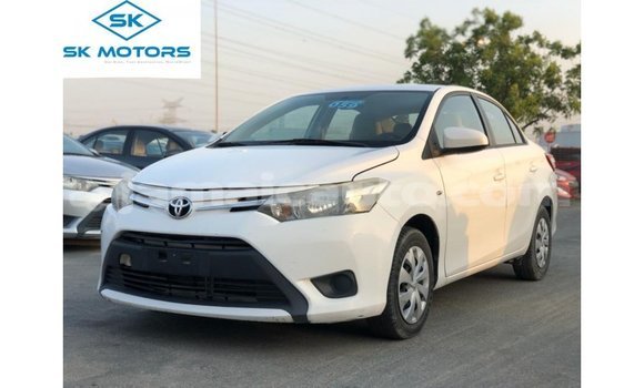 Buy Import Toyota Yaris White Car in Import - Dubai in Clarendon
